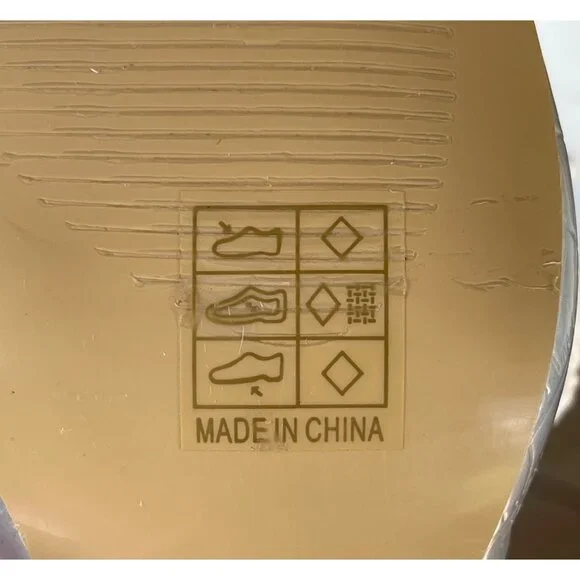 Silver Croc-Embossed Knee-High Boots With Block Heel & Side Zipper Closure size - Picture 9 of 10